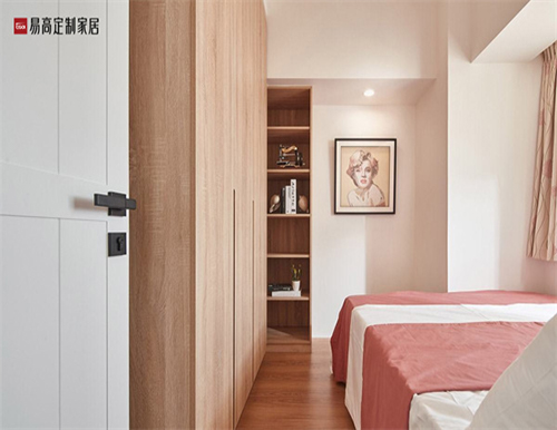 定制衣柜的優(yōu)勢(shì)有哪些？